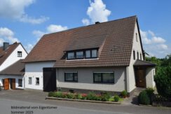 Zweifamilienhaus mit Scheune in 37170 Uslar-Schönhagen!